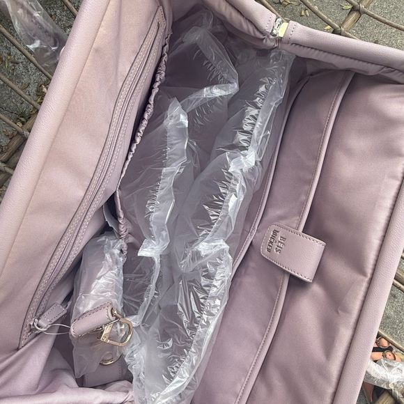 Beis Luggage Wicked Pink Weekender - Picture 3 of 7